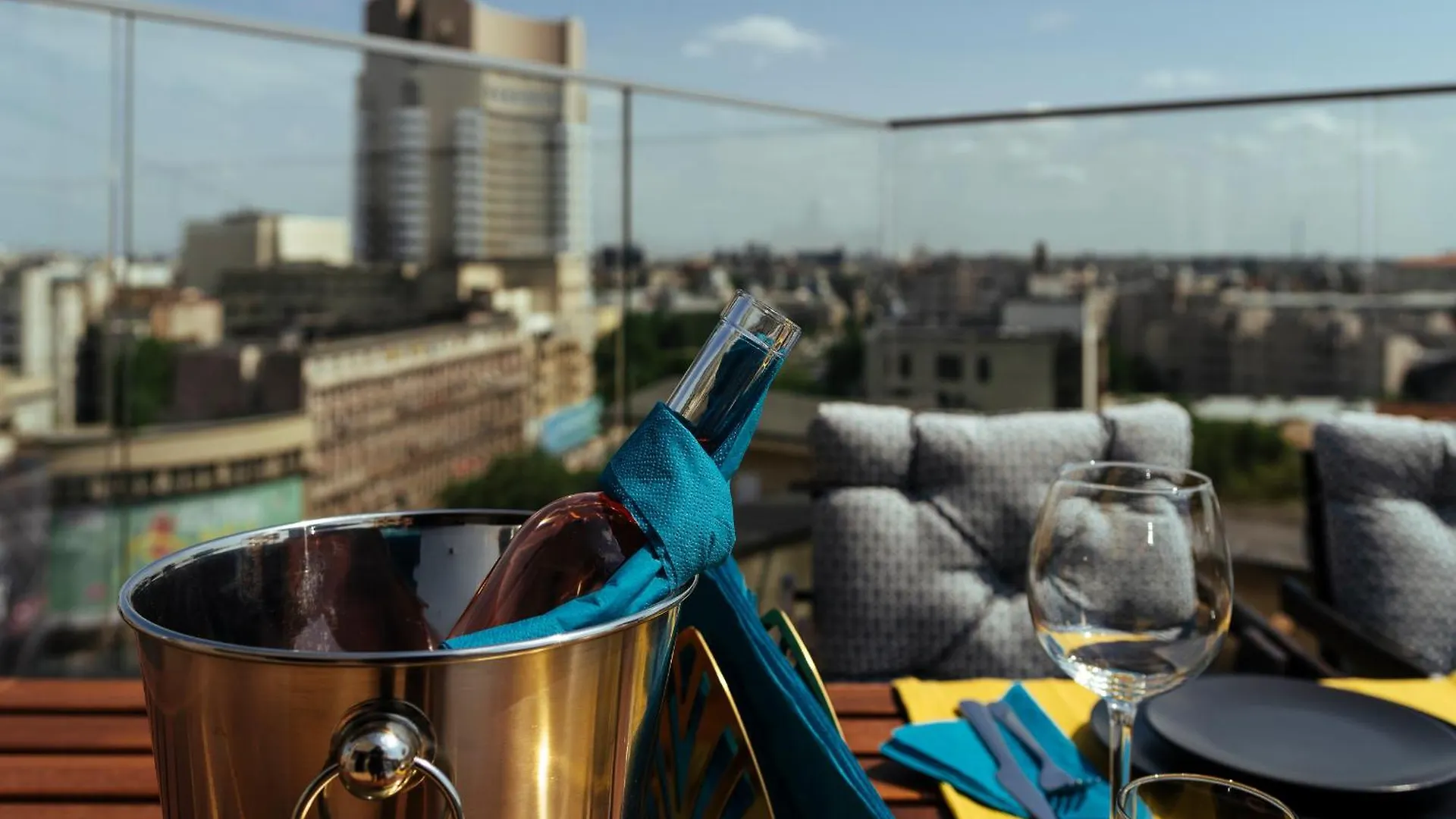 Wilson Old City Roof Top Bucharest Apartment